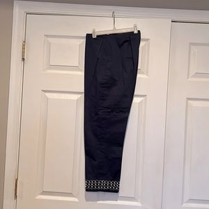 Jones NY Navy Blue Capri Pants with white Beading on cuff. Sz 6